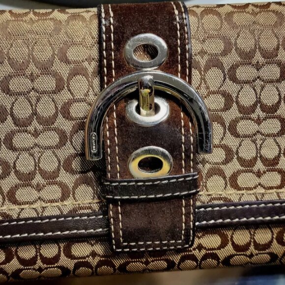 Coach Wallet - Picture 1 of 3